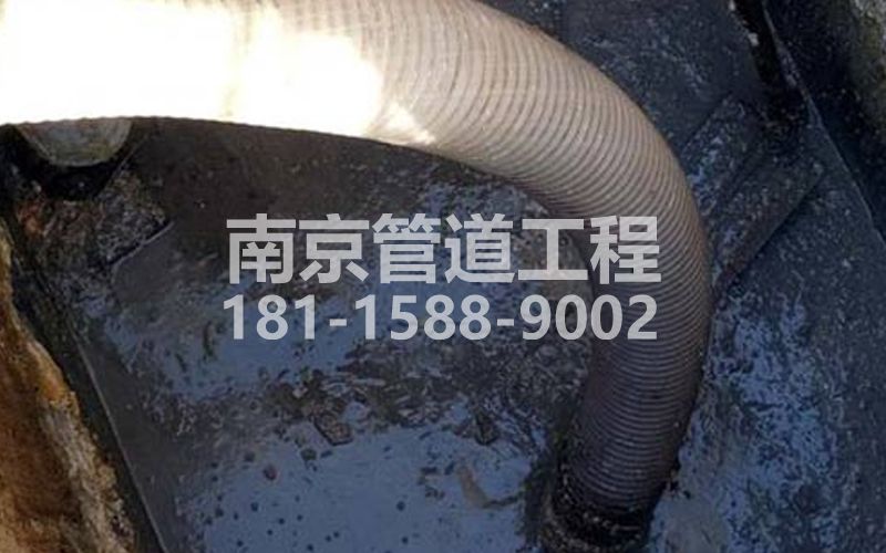 213合班村抽粪