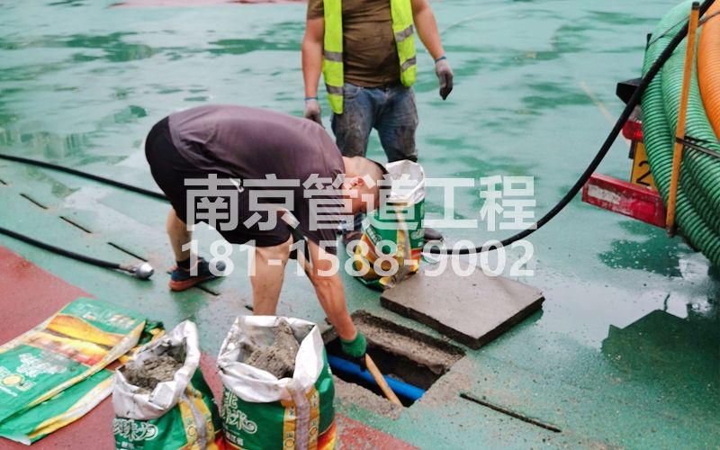 合班村管道清淤