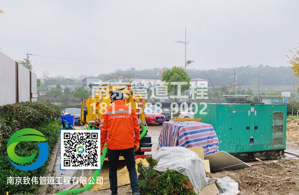 303合班村售楼部抽粪