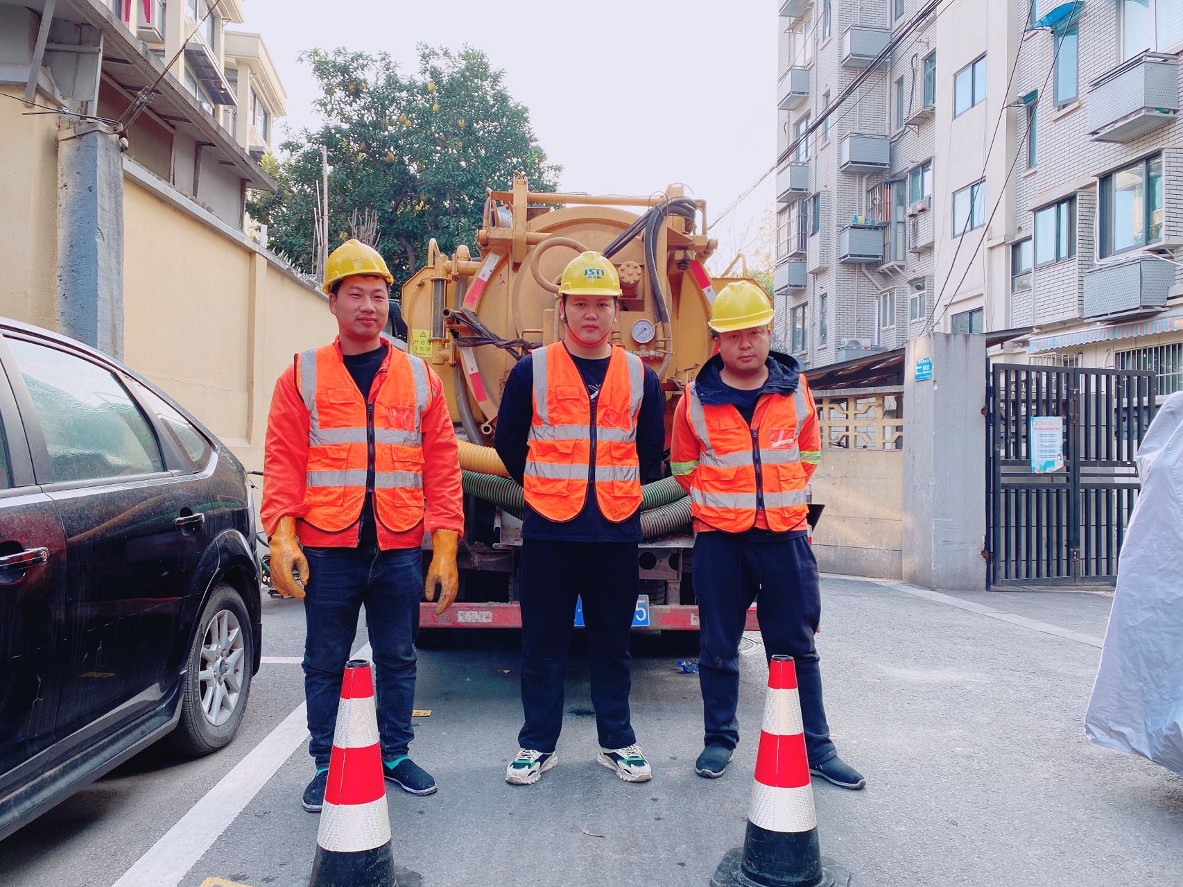 合班村南京某小区管道清淤检测施工